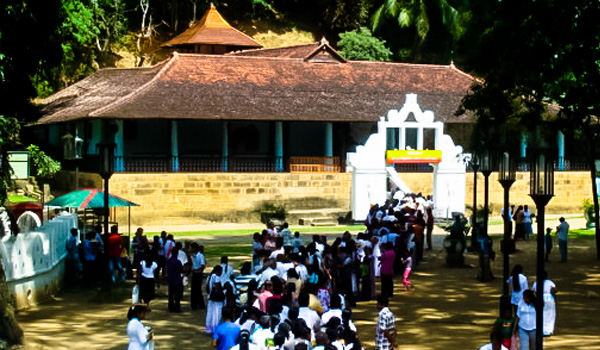 Sri Lanka Buddhist Tours